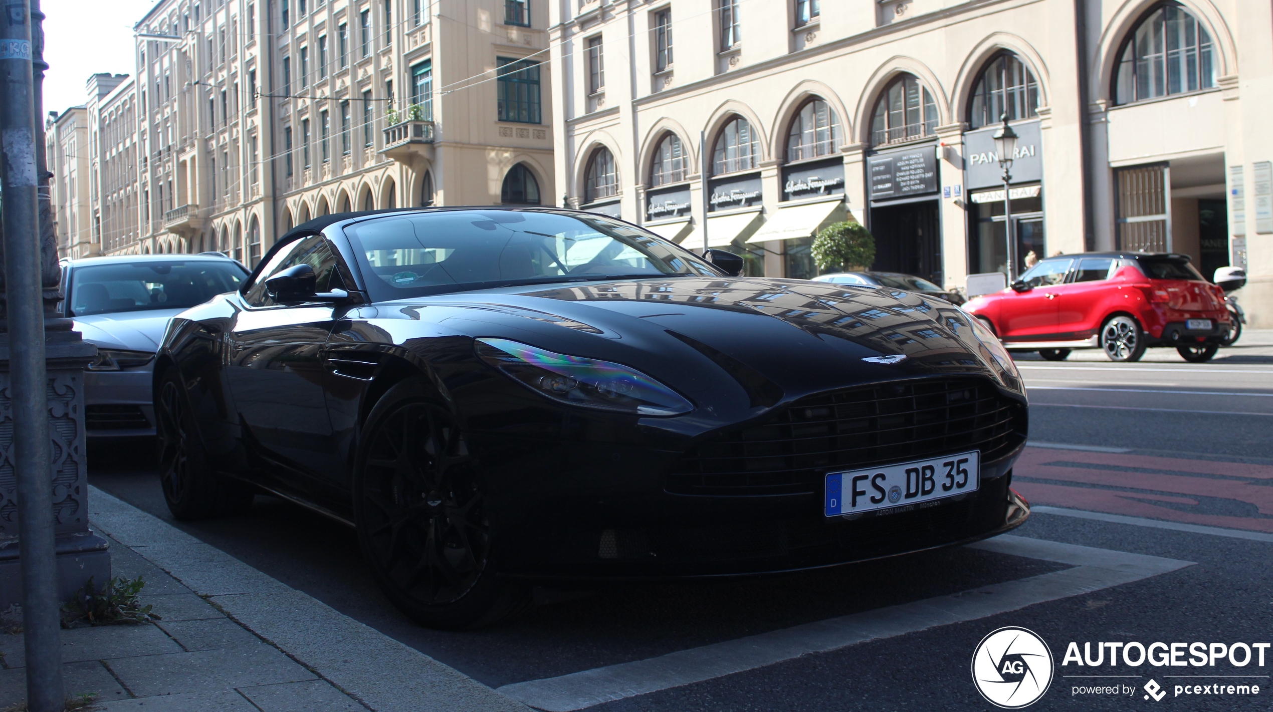 Aston Martin DB11 V8 Volante