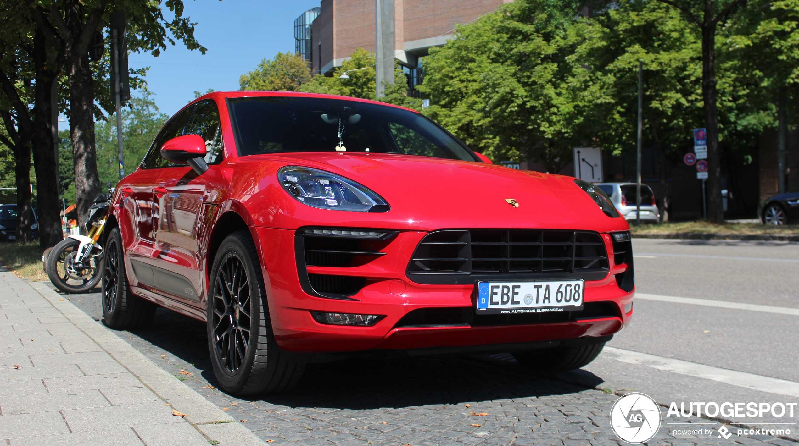 Porsche 95B Macan GTS