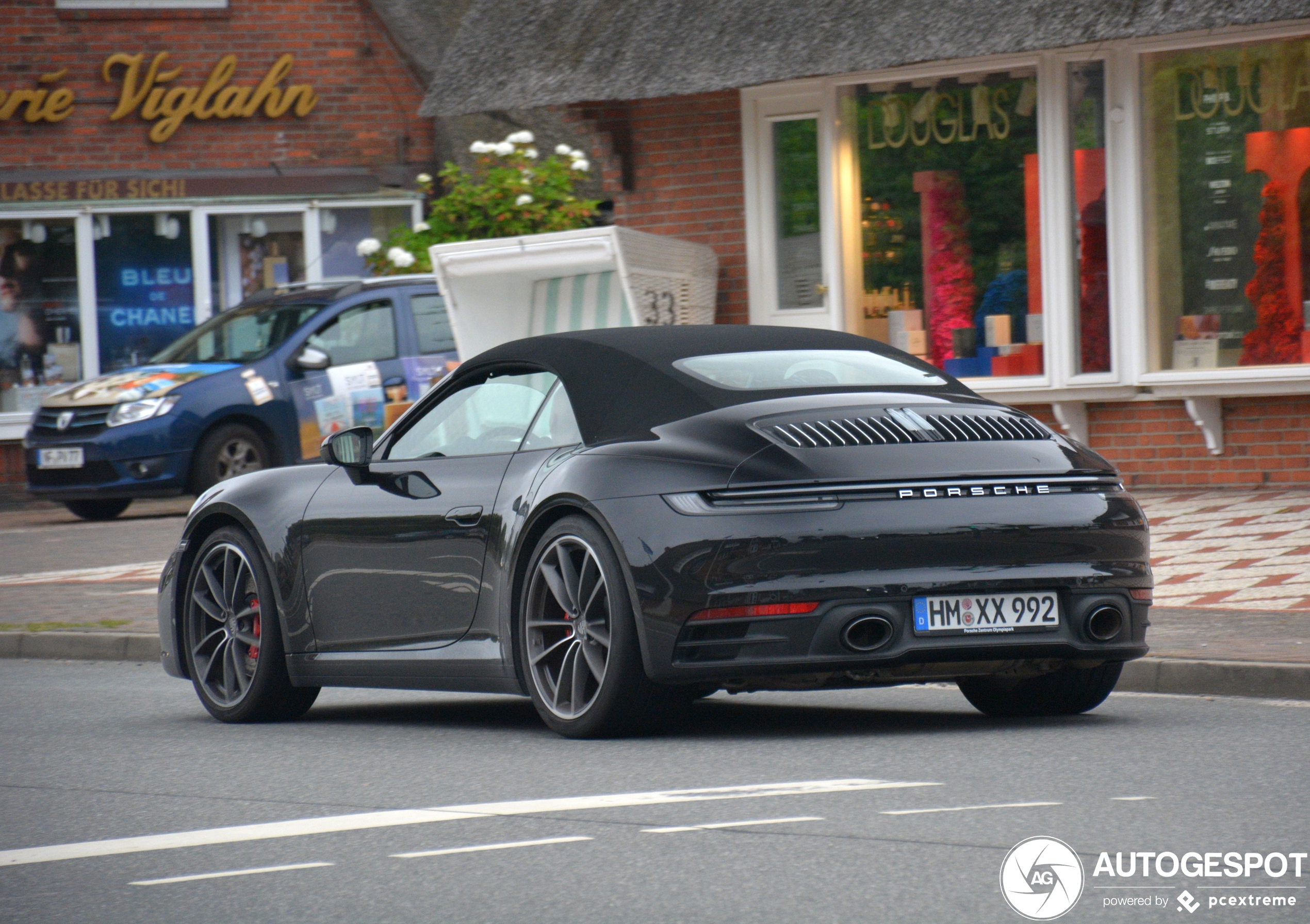 Porsche 992 Carrera 4S Cabriolet