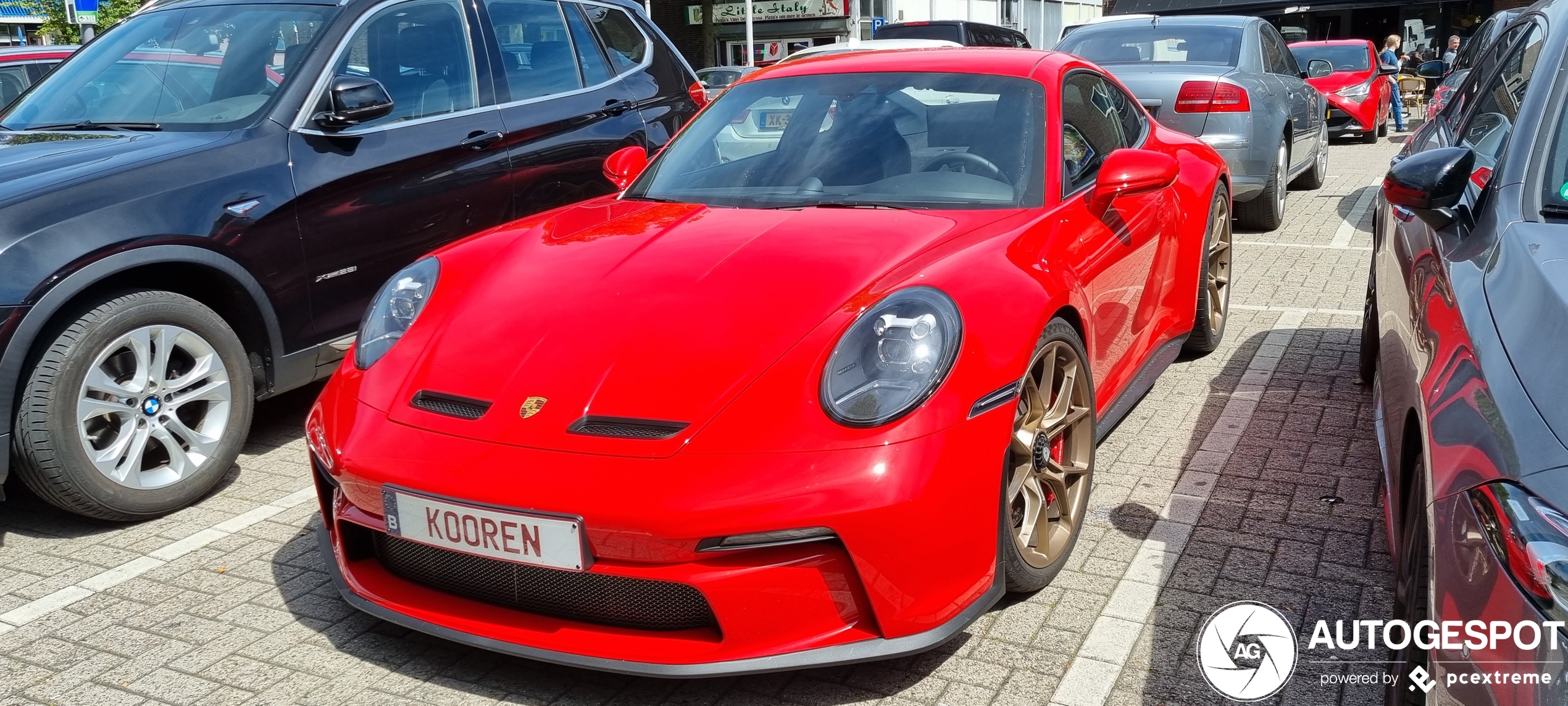 Porsche 992 GT3 Touring