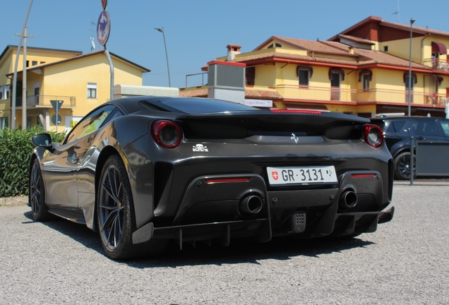 Ferrari 488 Pista