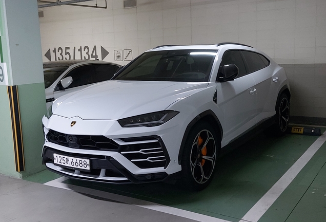 Lamborghini Urus