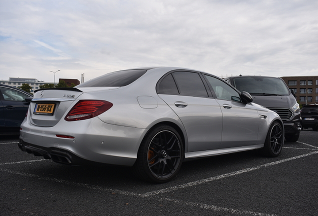 Mercedes-AMG E 63 S W213