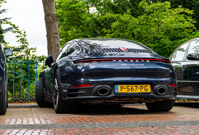 Porsche 992 Carrera 4S