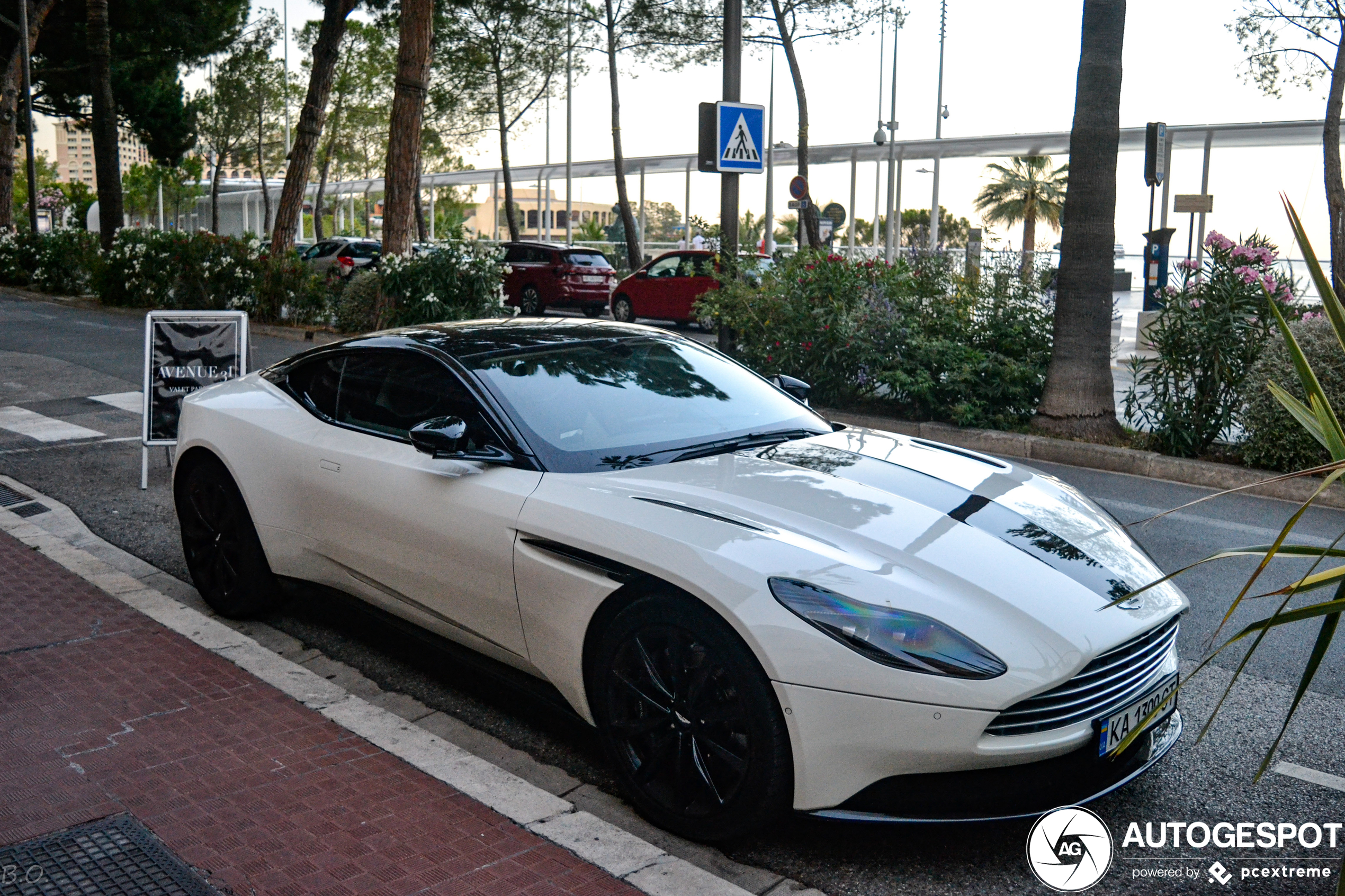 Aston Martin DB11 V8