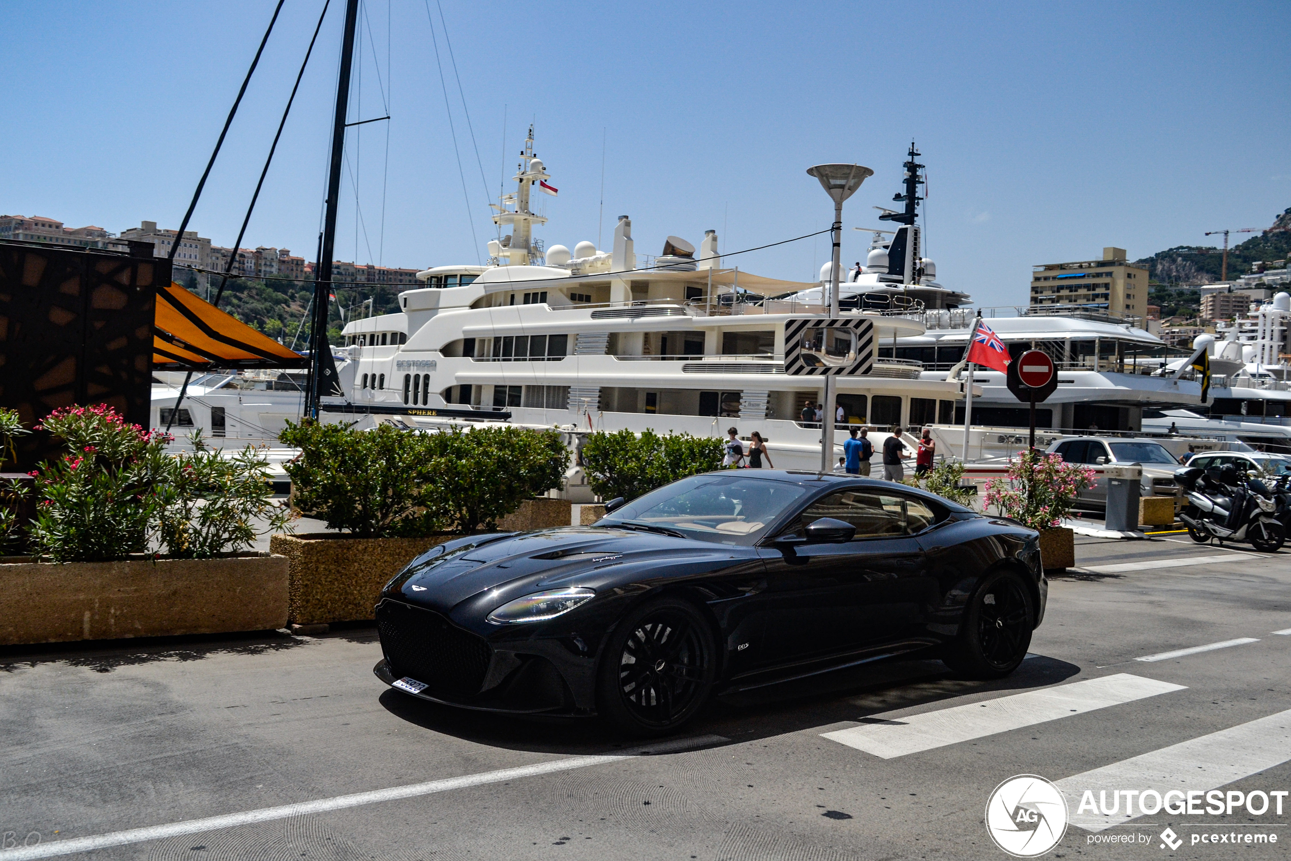 Aston Martin DBS Superleggera