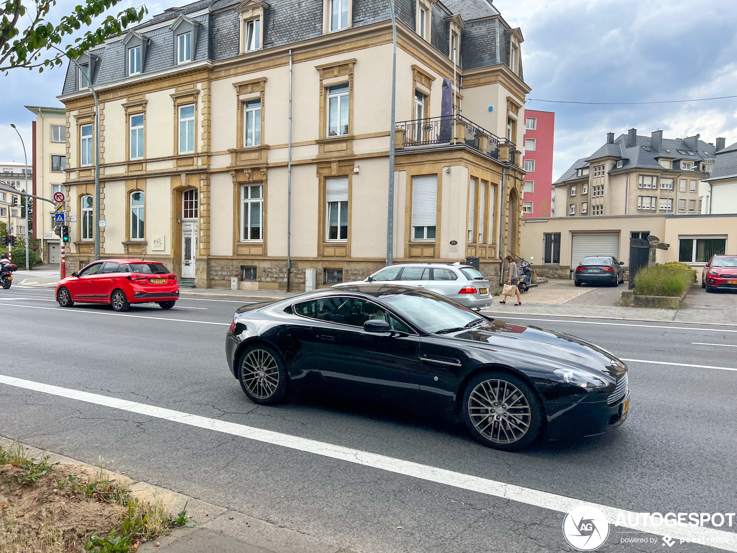 Aston Martin V8 Vantage