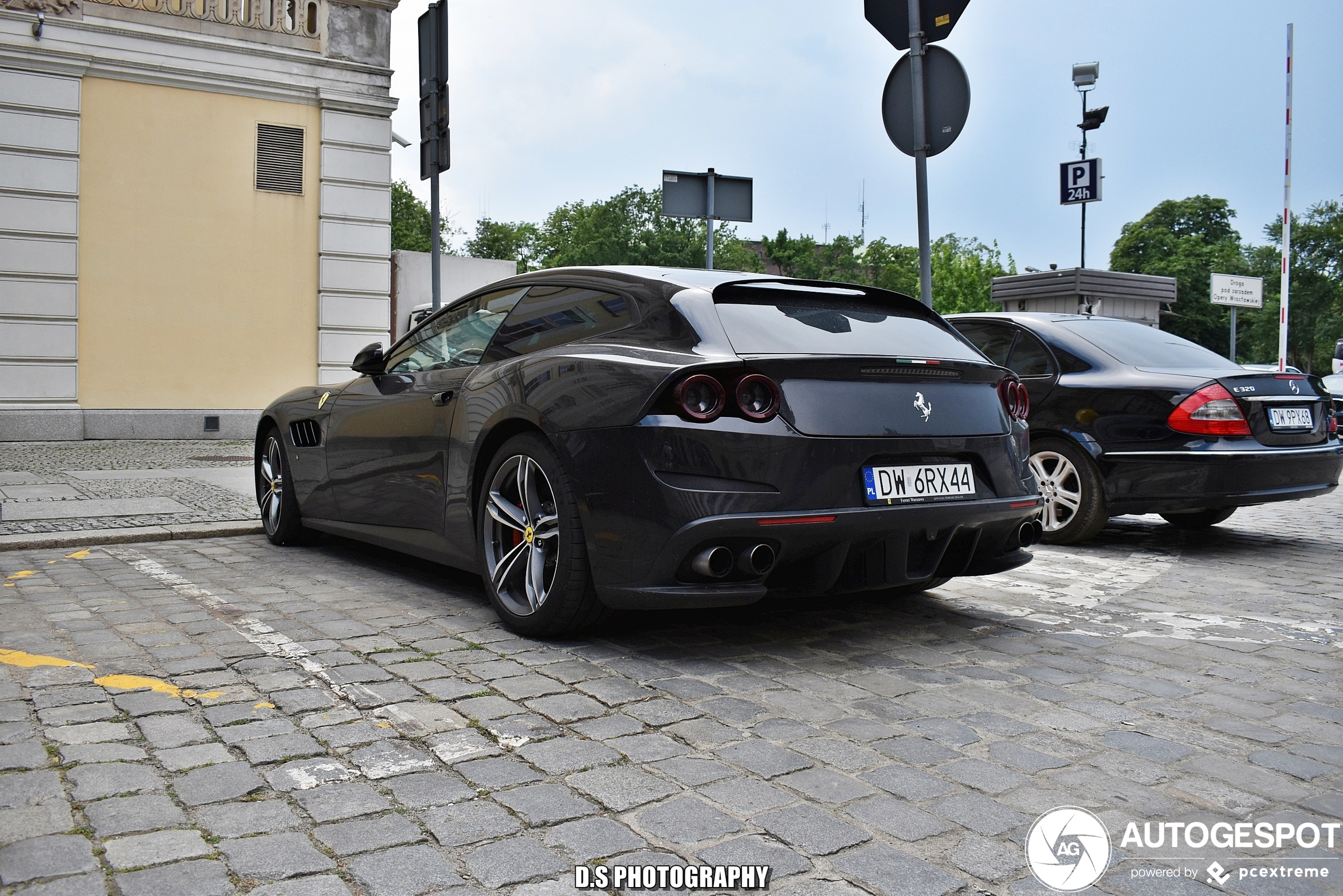 Ferrari GTC4Lusso