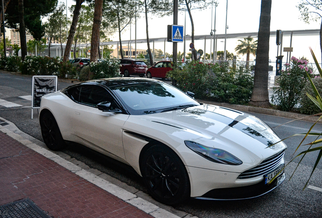 Aston Martin DB11 V8