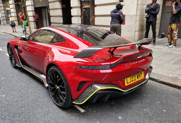 Aston Martin V12 Vantage 2023