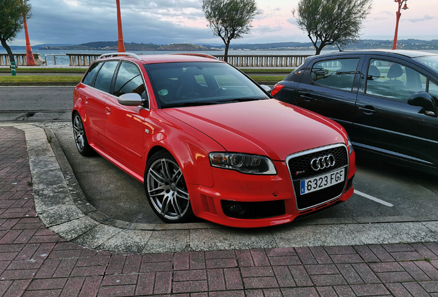 Audi RS4 Avant B7