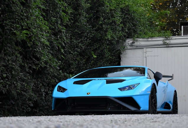 Lamborghini Huracán LP640-2 STO