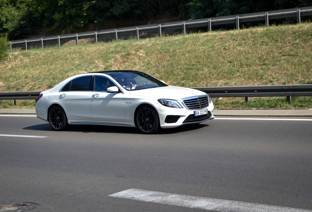 Mercedes-Benz S 63 AMG V222