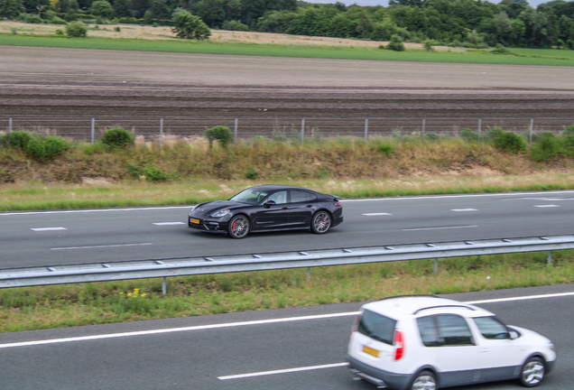 Porsche 971 Panamera Turbo