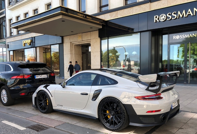 Porsche 991 GT2 RS Weissach Package