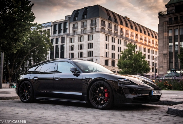 Porsche Taycan GTS Sport Turismo