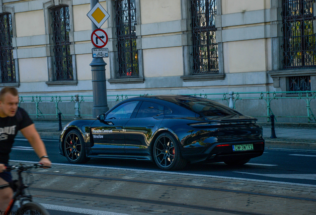 Porsche Taycan Turbo