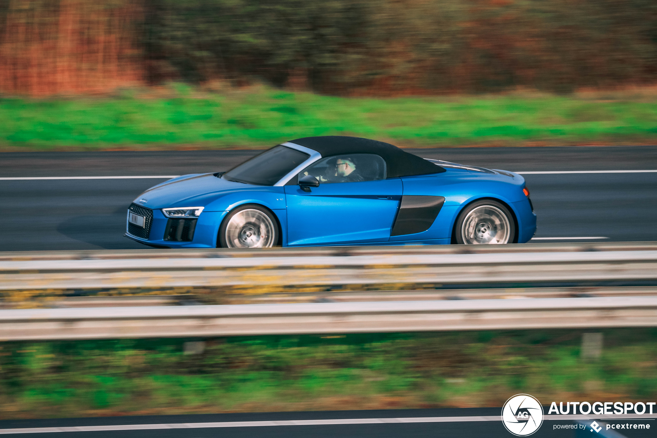 Audi R8 V10 Spyder 2016