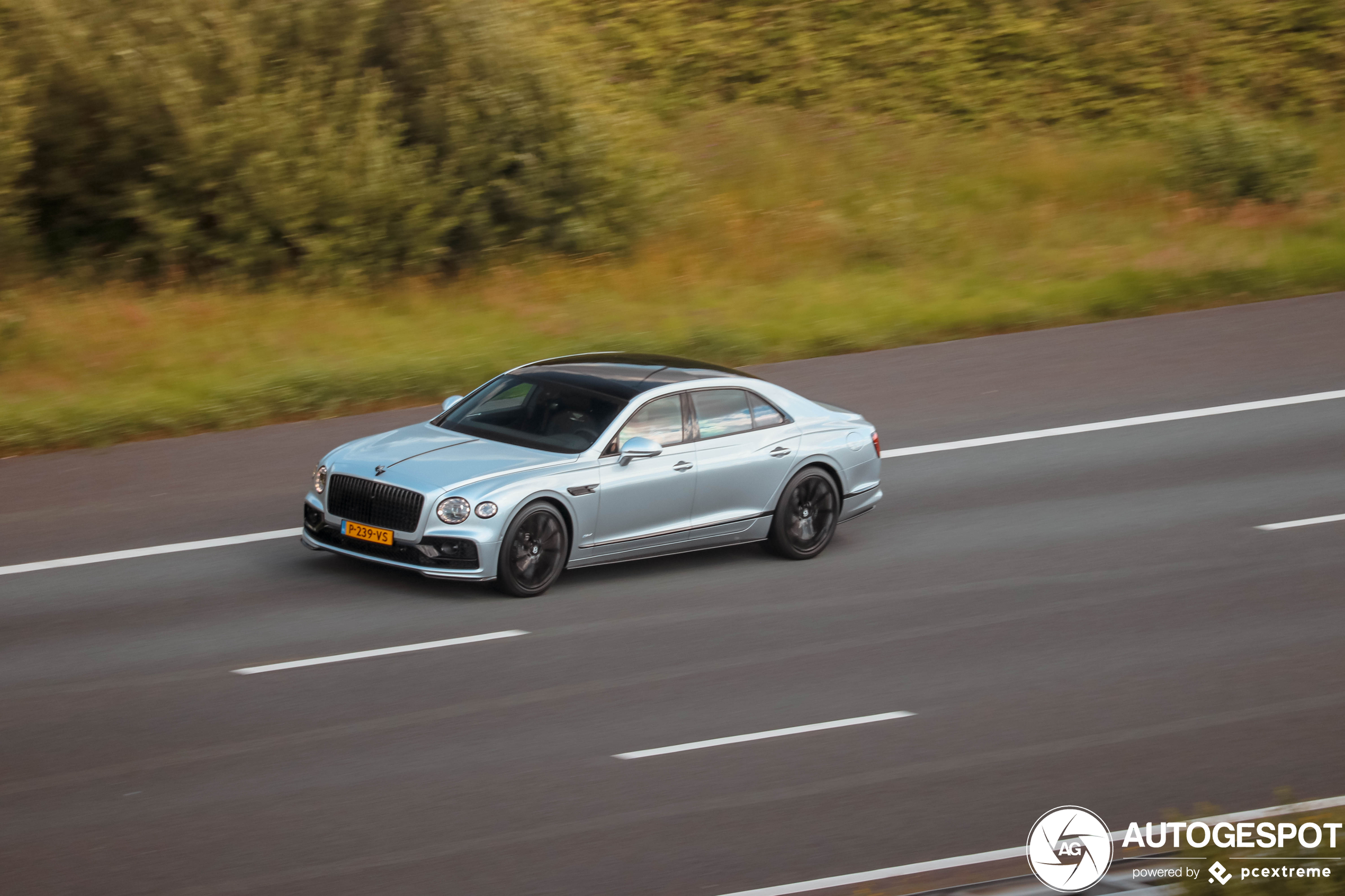 Bentley Flying Spur V8 2021