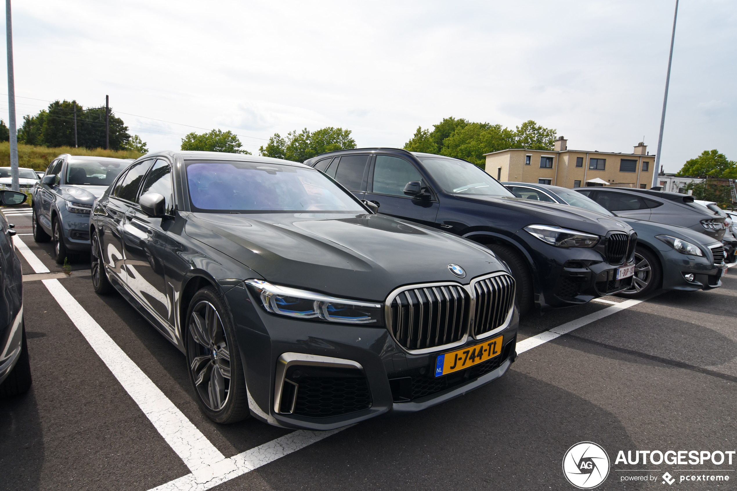 BMW M760Li xDrive 2019