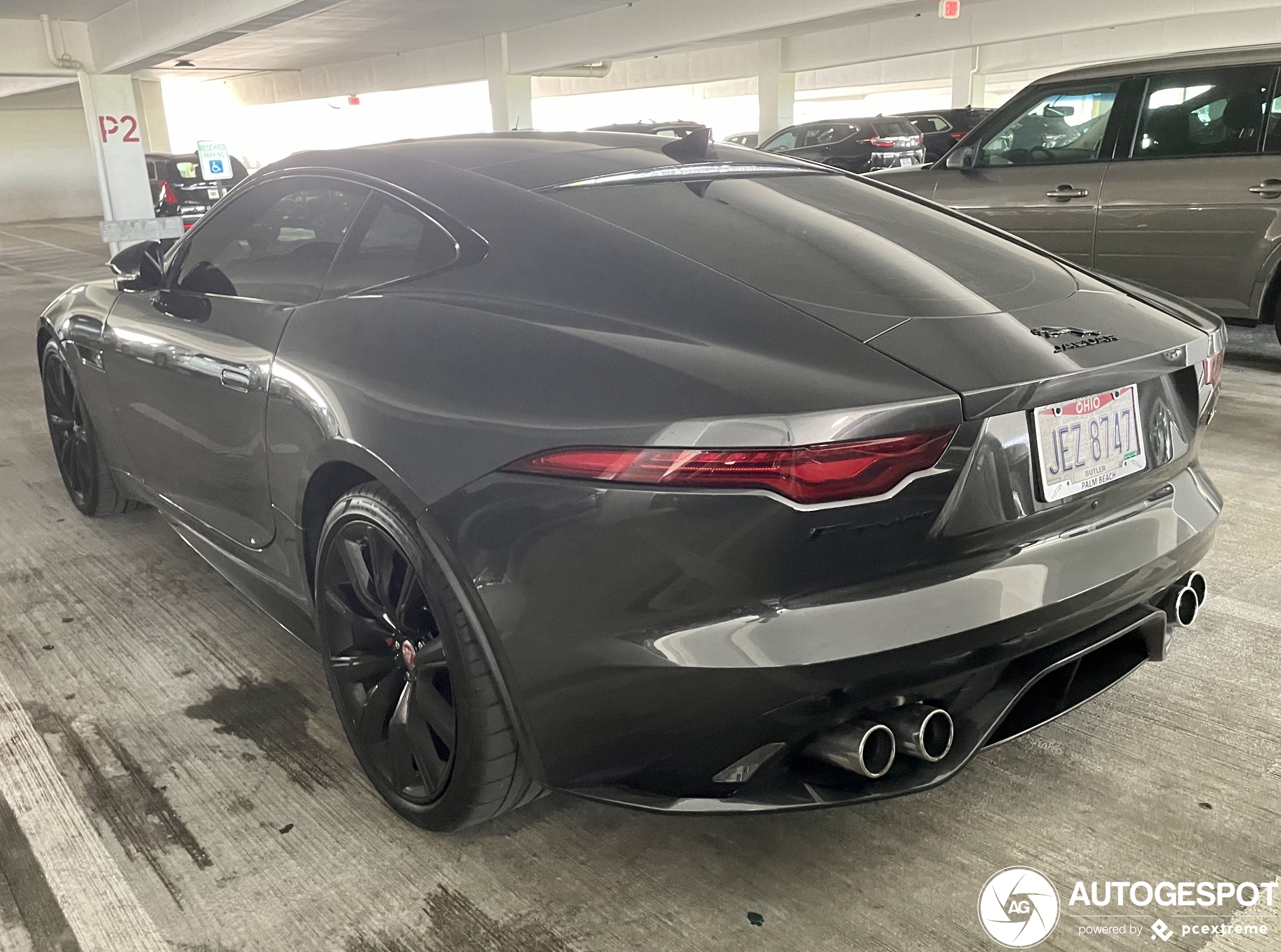 Jaguar F-TYPE R Coupé 2020