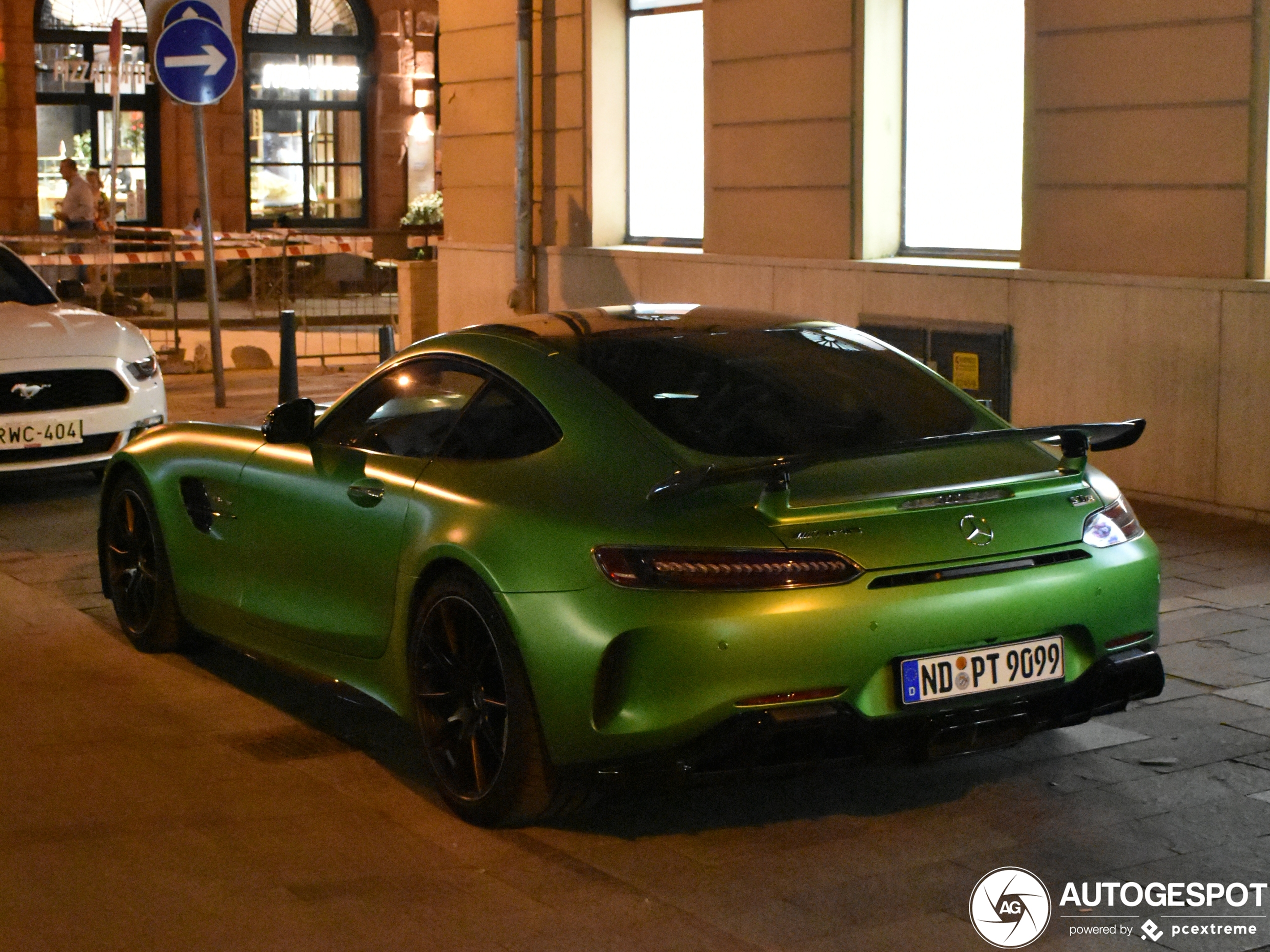 Mercedes-AMG GT R C190 2019