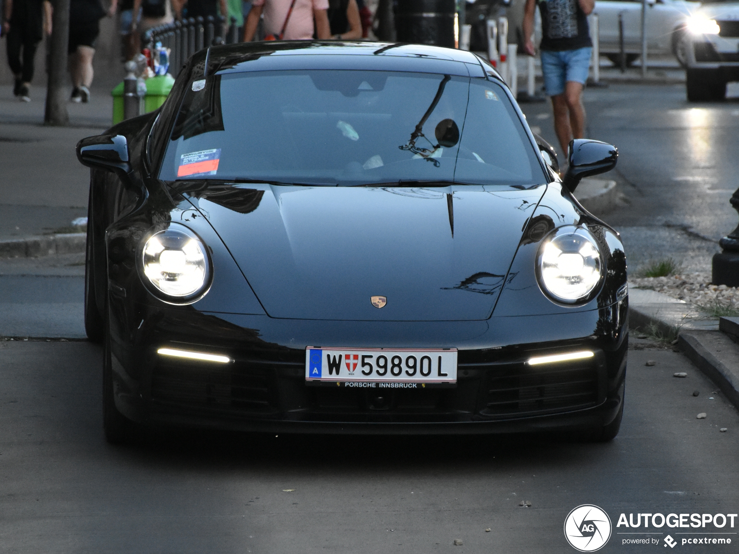 Porsche 992 Carrera 4S