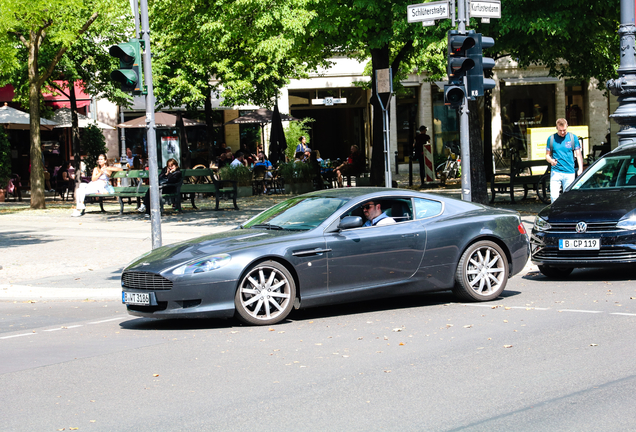 Aston Martin DB9