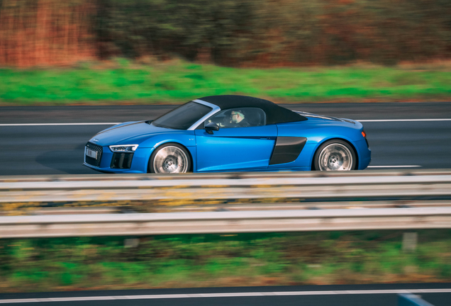 Audi R8 V10 Spyder 2016