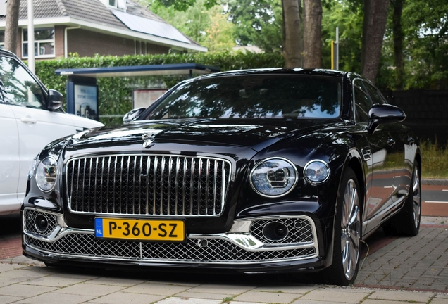 Bentley Flying Spur V8 2021