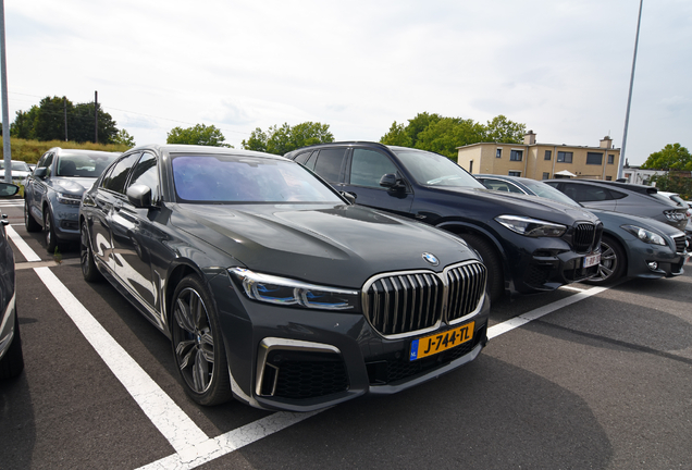 BMW M760Li xDrive 2019