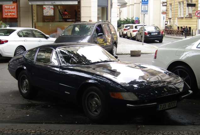 Ferrari 365 GTB/4 Daytona