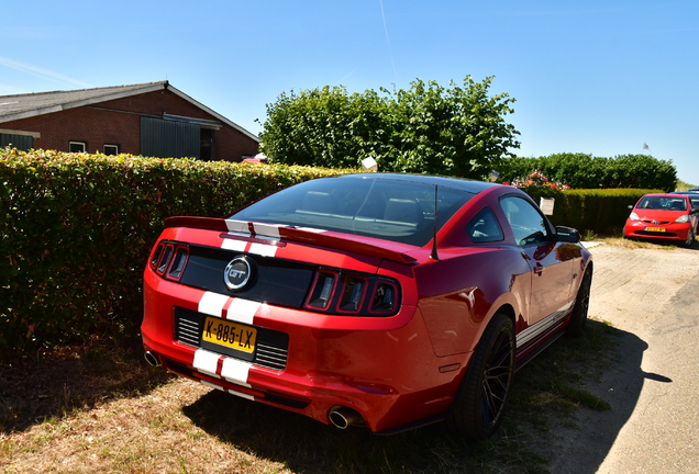 Ford Mustang GT 2013