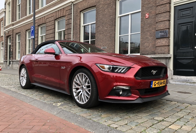 Ford Mustang GT Convertible 2015