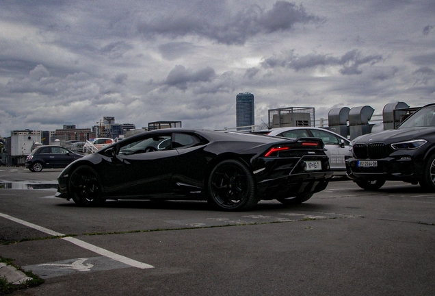 Lamborghini Huracán LP640-4 EVO