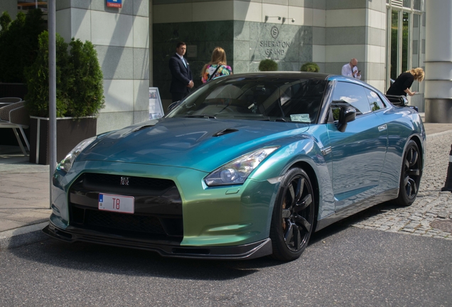 Nissan GT-R