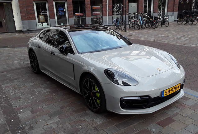 Porsche 971 Panamera Turbo S E-Hybrid