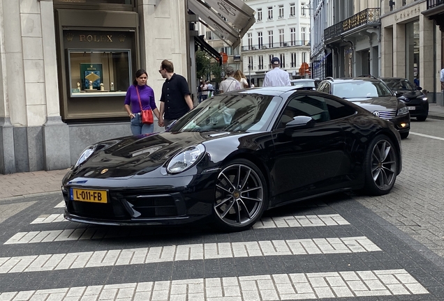 Porsche 992 Carrera 4S