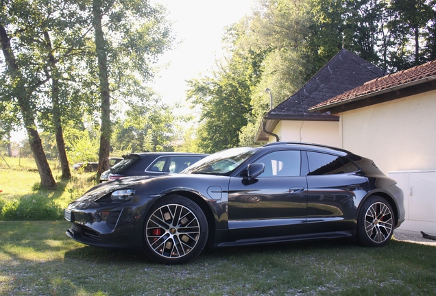 Porsche Taycan GTS Sport Turismo