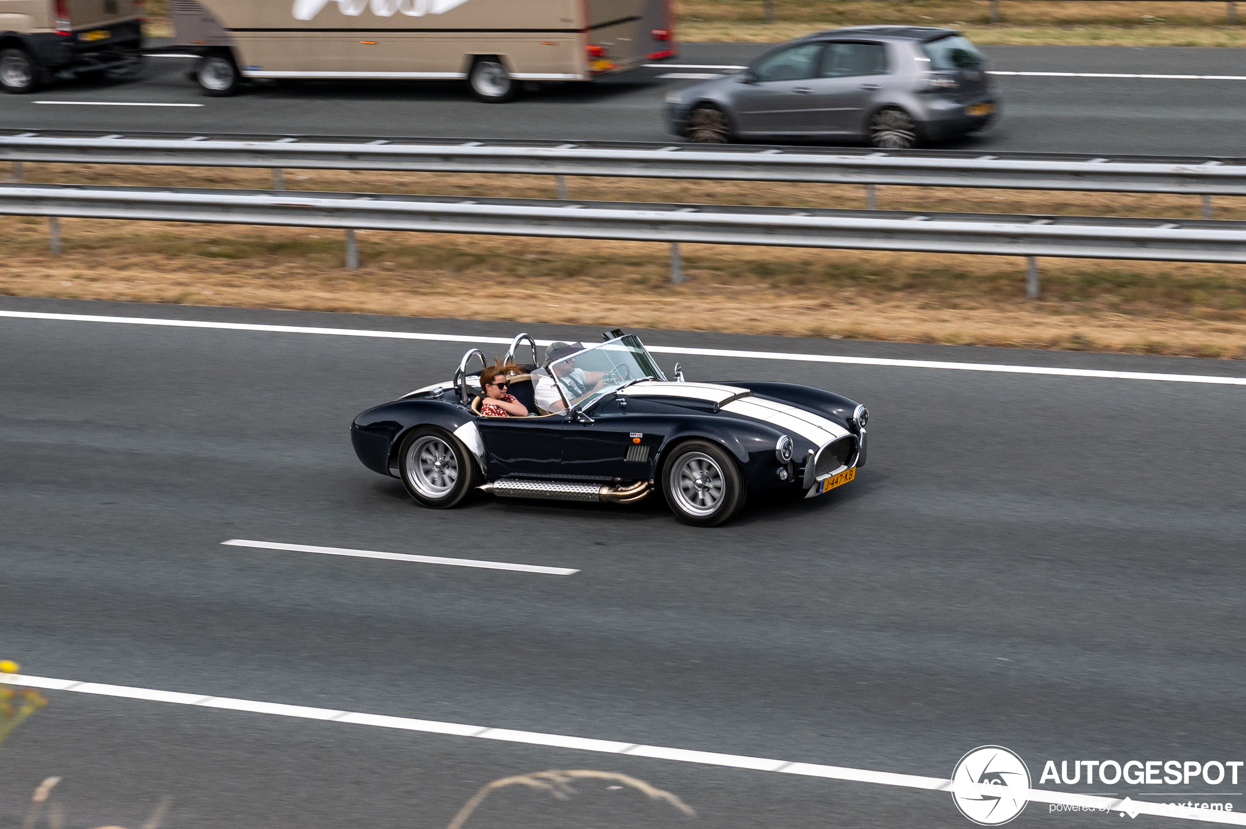 AC Cobra 427