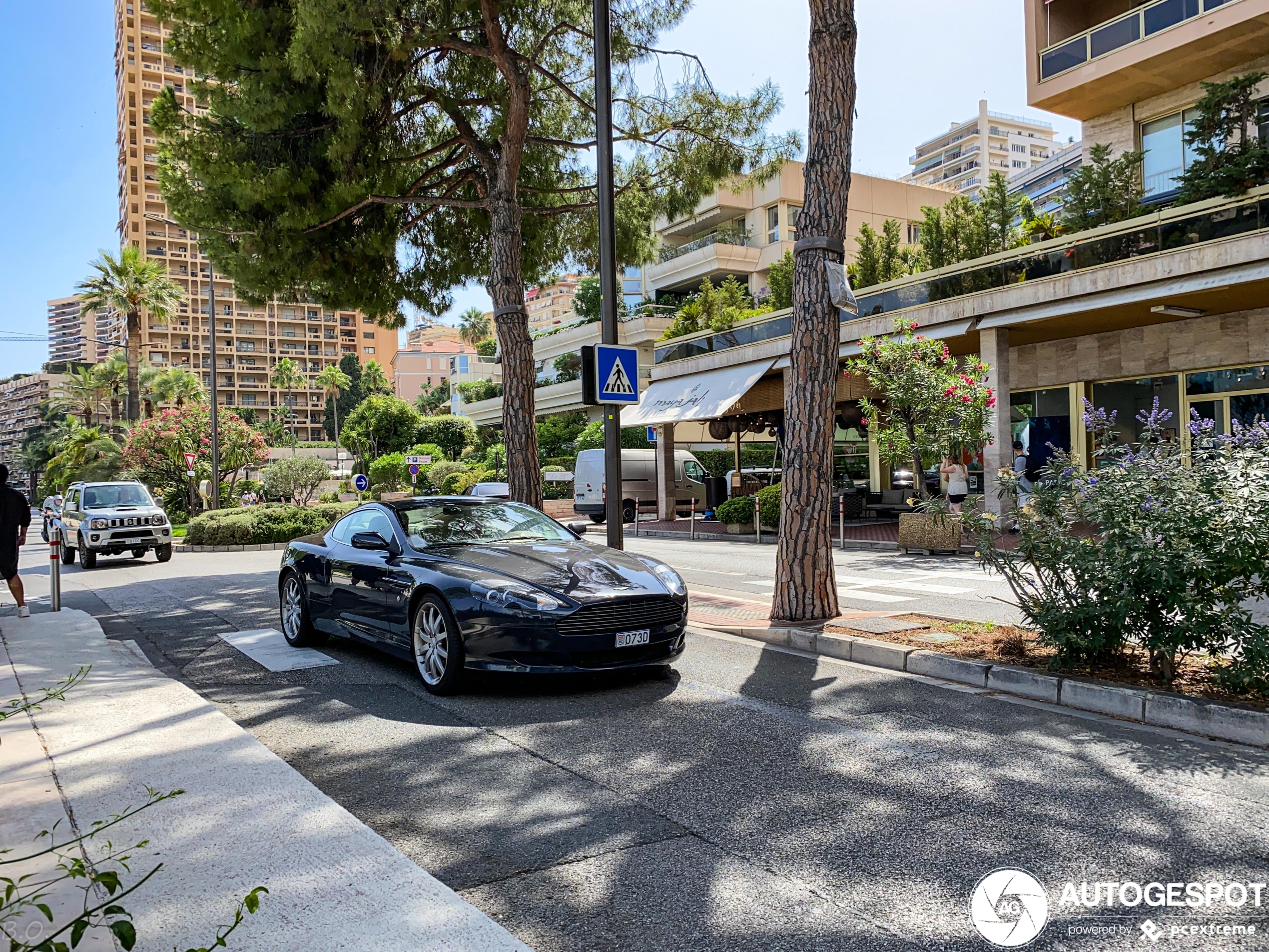 Aston Martin DB9