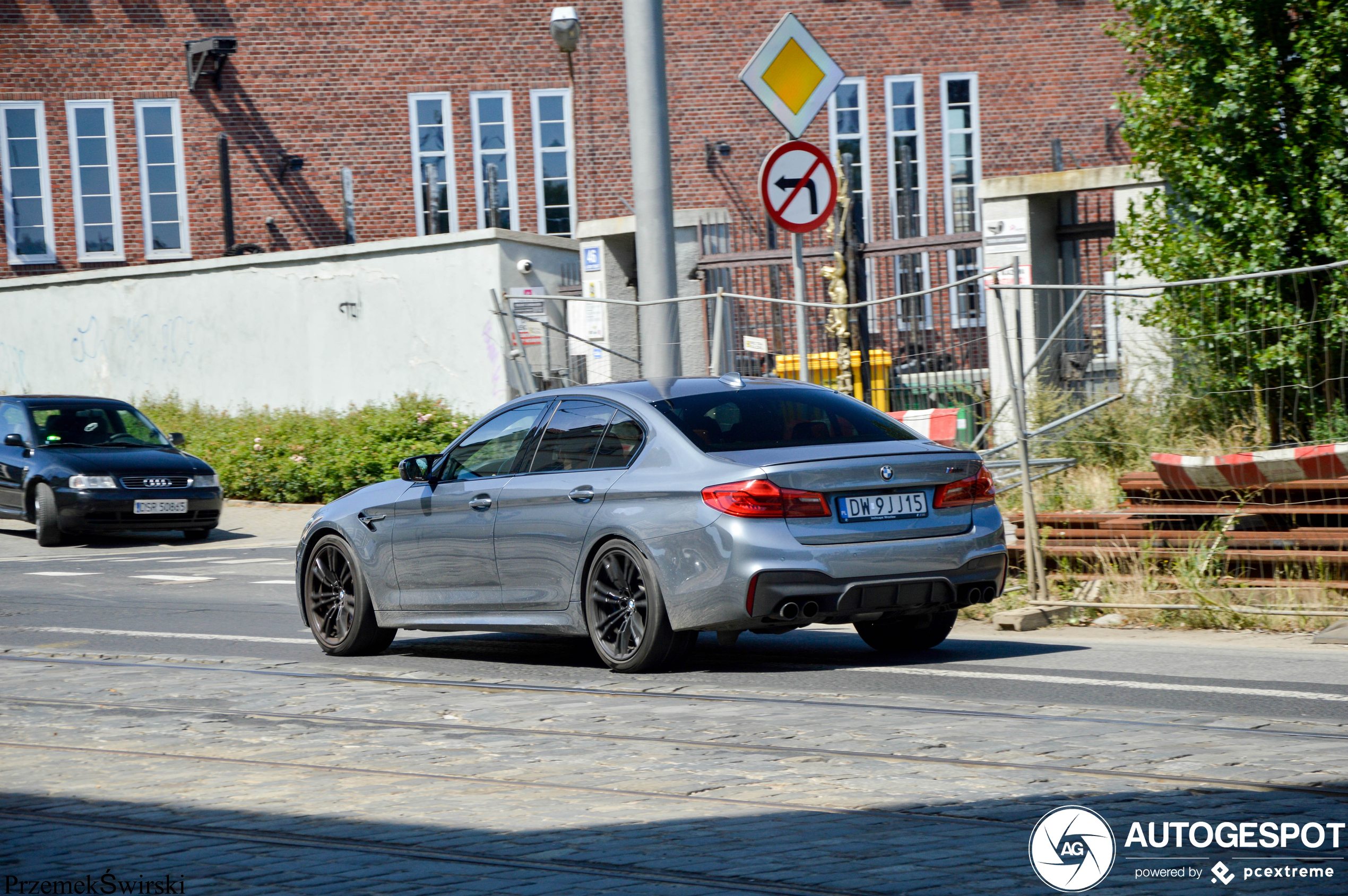 BMW M5 F90