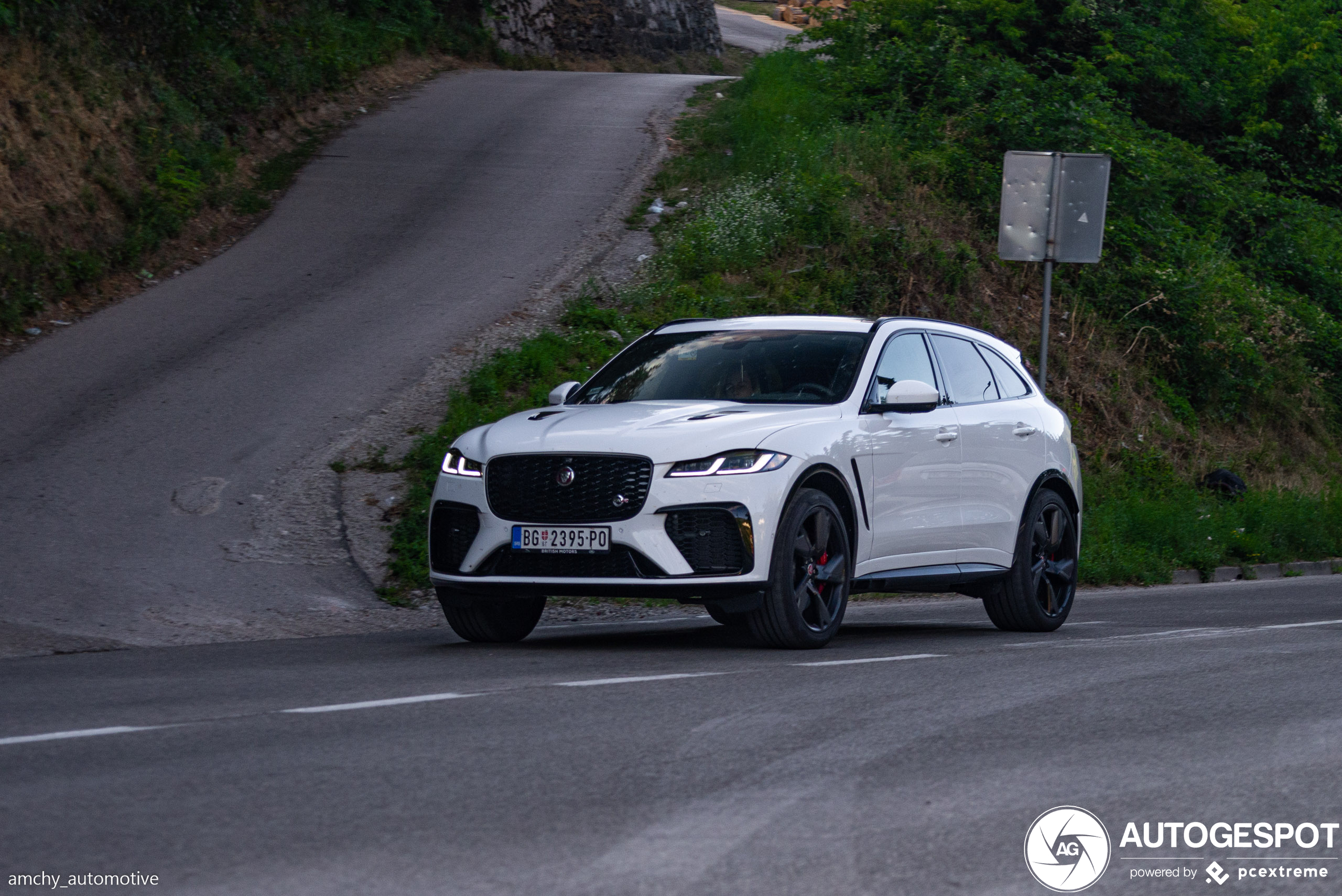 Jaguar F-PACE SVR 2021