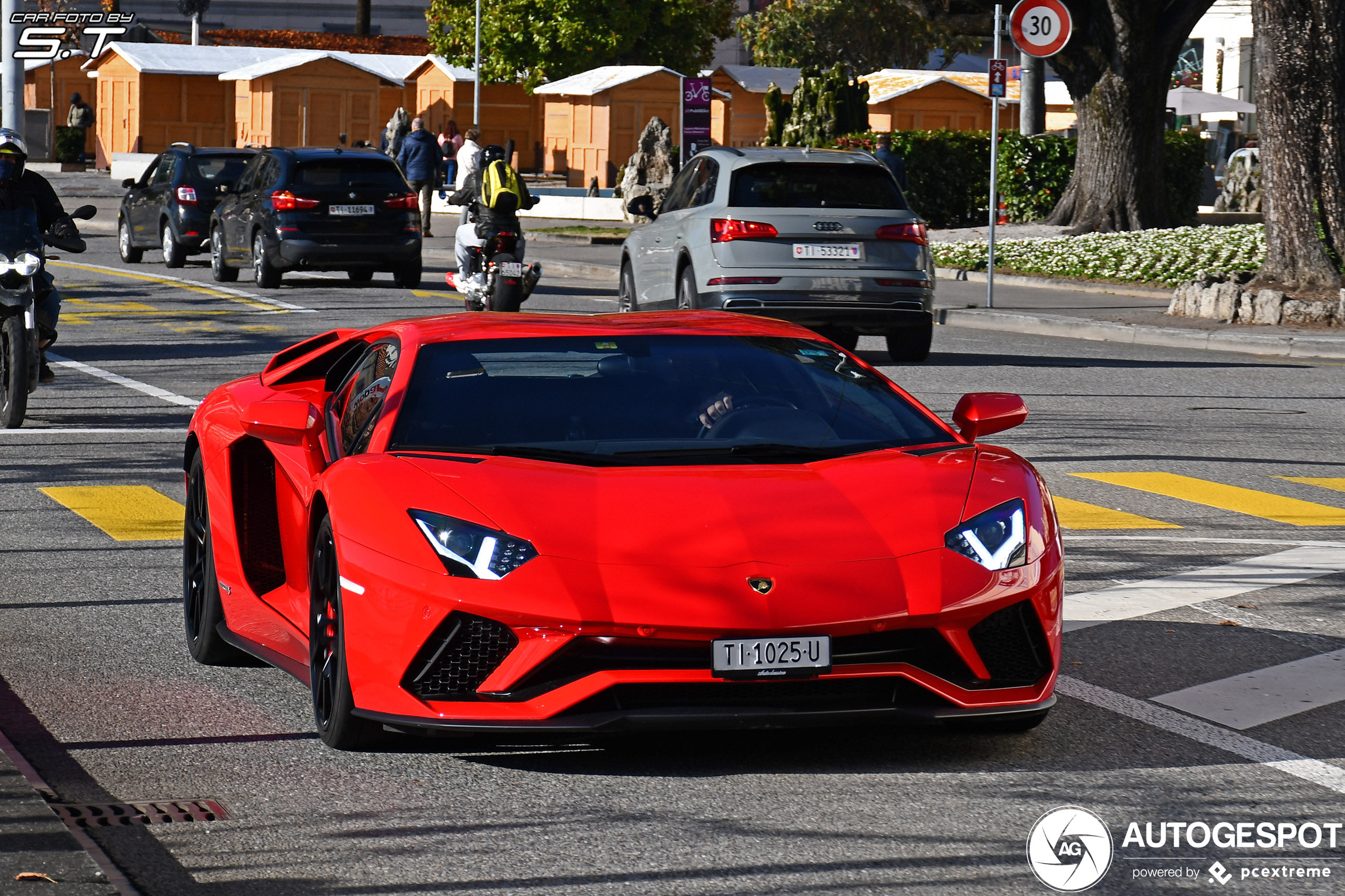 Lamborghini Aventador S LP740-4