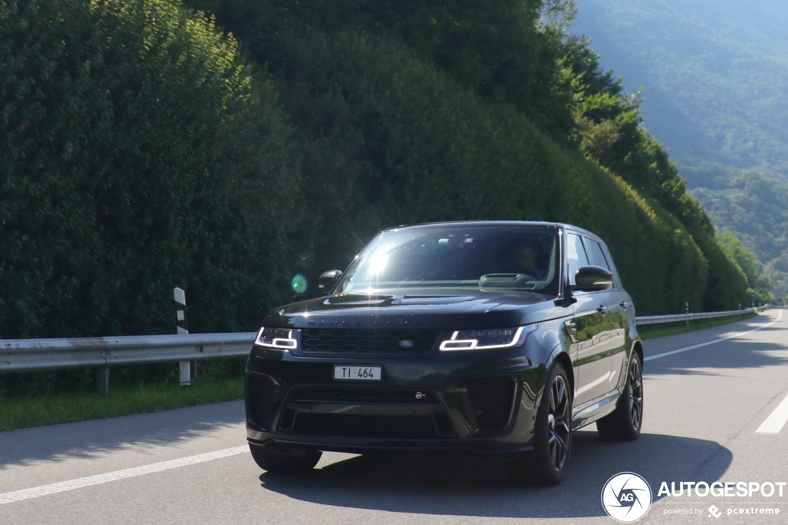 Land Rover Range Rover Sport SVR 2018