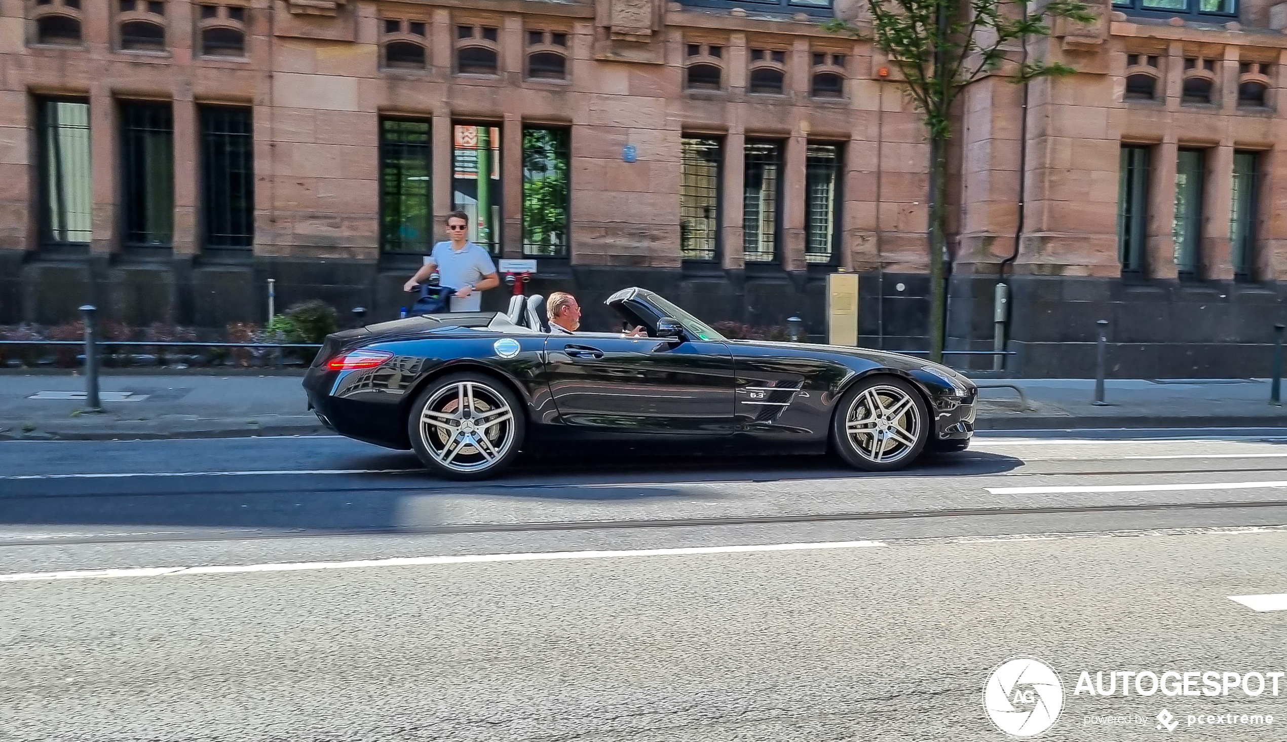 Mercedes-Benz SLS AMG Roadster