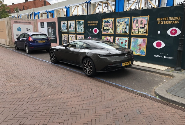 Aston Martin DB11 V8