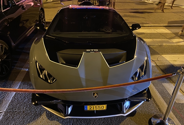 Lamborghini Huracán LP640-2 STO