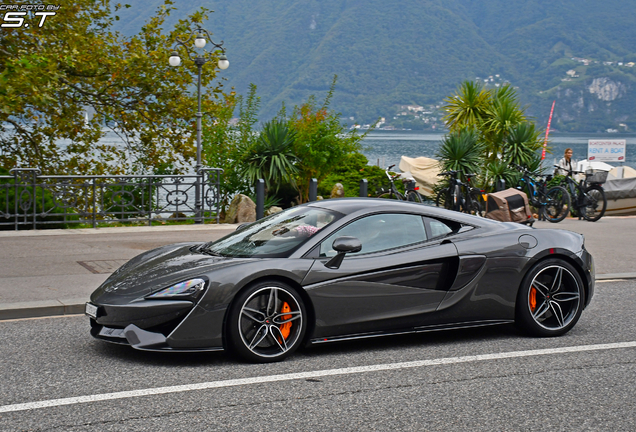 McLaren 570S