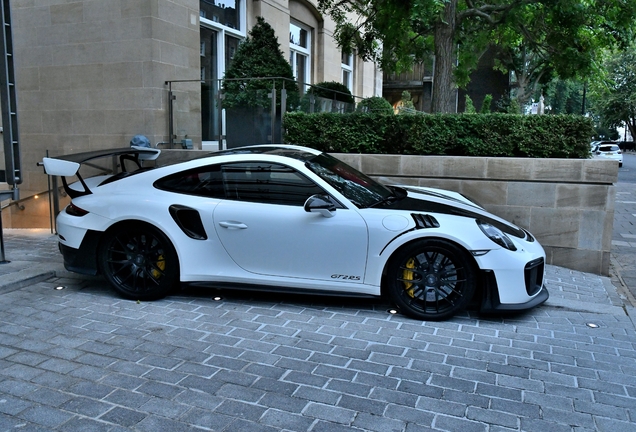 Porsche 991 GT2 RS Weissach Package